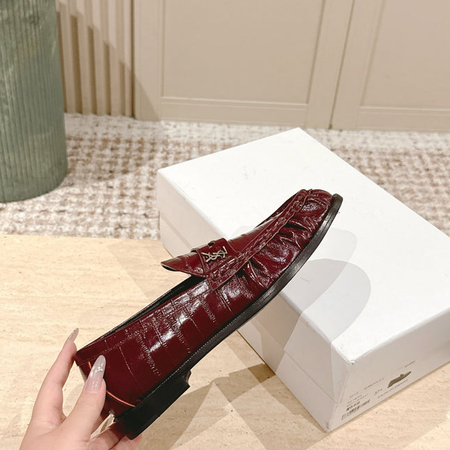 YSL 25S SAINT LAURENT LOAFERS IN DARK RED GLOSSY CALFSKIN WITH SMALL LOGO