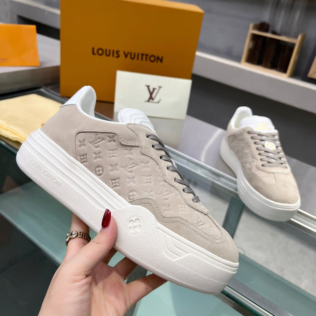 LV WOMEN GROOVY PLATFORM IN CAMEL BROWN EMBOSSED SUEDE