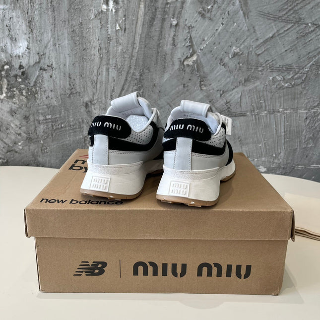 LIGHT GRAY MIX BLACK SNEAKERS COWHIDE