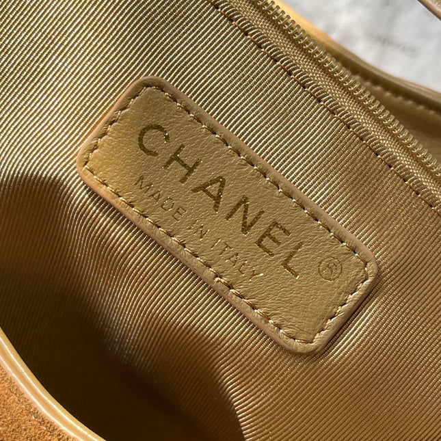 CHANEL 25S HOBO BAG 33 IN BROWN SUEDE GOLD HARDWARE