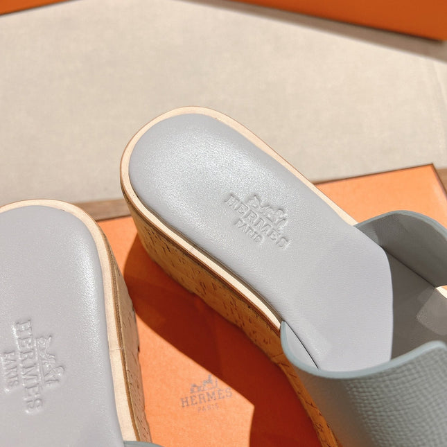 HM 25S HIGH WEDGE SANDALS IN LIGHT GREY LAMBSKIN STYLE 13