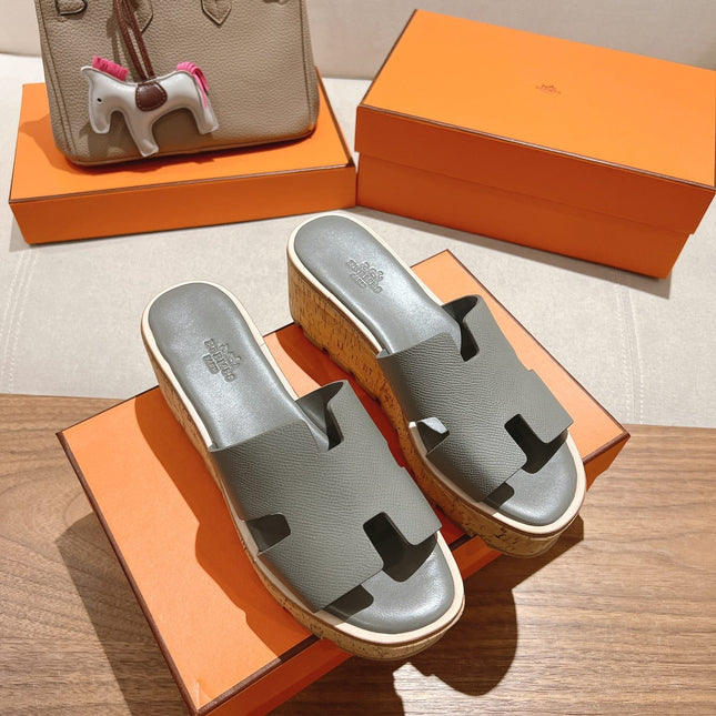 HM 25S HIGH WEDGE SANDALS IN LIGHT GREY LAMBSKIN STYLE 9