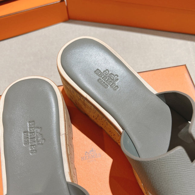 HM 25S HIGH WEDGE SANDALS IN LIGHT GREY LAMBSKIN STYLE 9