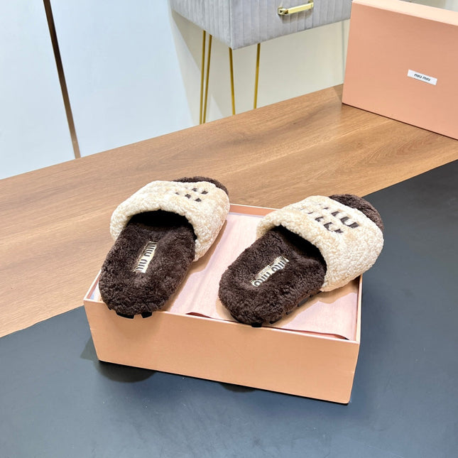 WOOL SLIPPER BEIGE AND CHOCOLATE