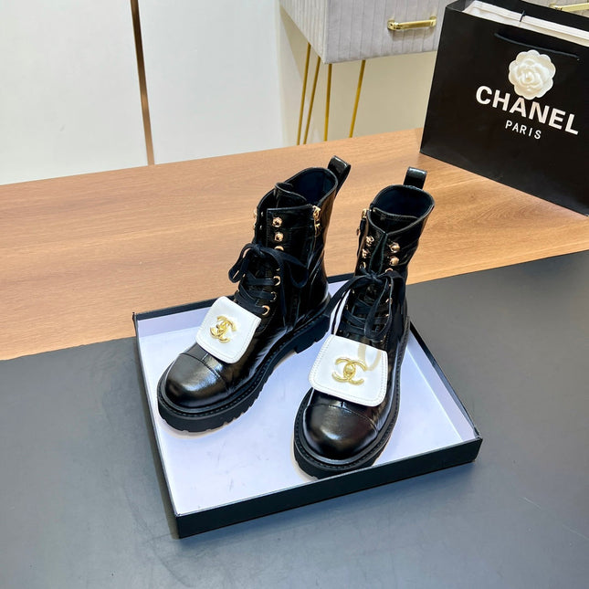 CHANEL 25S HIGH ANKLE BOOTS WITH ZIPPER IN BLACK GLOSSY CALFSKIN GOLD HARDWRE