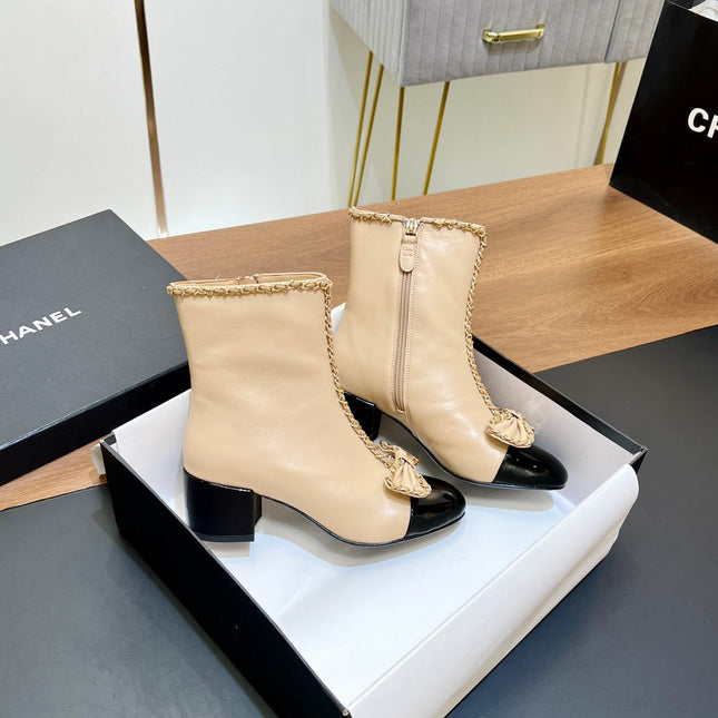 CHANEL 25S HEELED CHAIN BOOTS WITH BOW IN BEIGE CALFSKIN GOLD HARDWRE