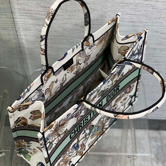 CD LARGE BOOK TOTE 41 IN COLORFUL EMBROIDERY