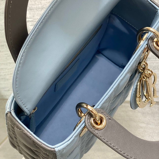 MEDIUM LADY BAG 20 IN BABY BLUE QUILTED MACROCANNAGE CALFSKIN GREY STRAP