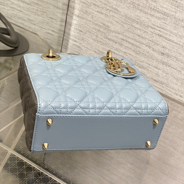 MEDIUM LADY BAG 20 IN BABY BLUE QUILTED MACROCANNAGE CALFSKIN GREY STRAP