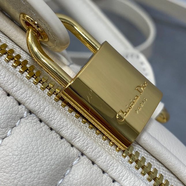 GROOVE 20 BAG IN WHITE CREAM LAMBSKIN