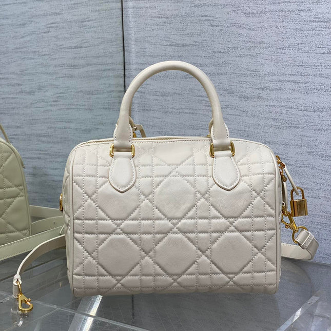 GROOVE 25 BAG IN WHITE CREAM LAMBSKIN