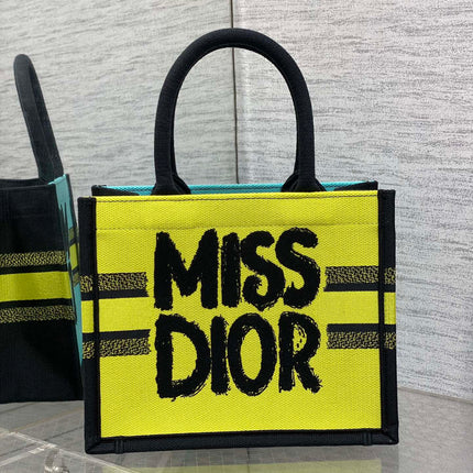 BOOK TOTE 26 IN COLORFUL CANVAS 226512