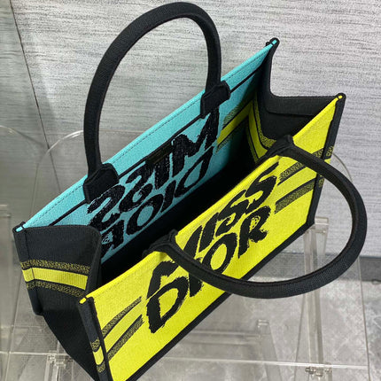 MEDIUM BOOK TOTE 36 IN COLORFUL CANVAS 226513