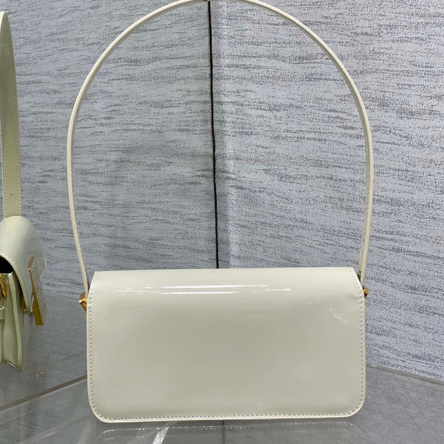 FLAP BAG 18 IN WHITE PATENT CALFSKIN
