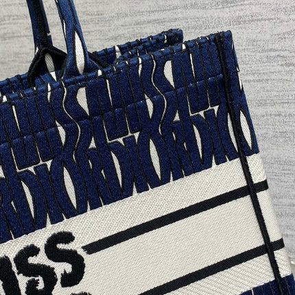 MISS MEDIUM TOTE 36 IN WHITE MIX DEEP COVE BLUE CANVAS