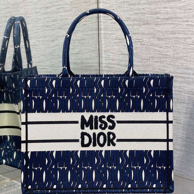 MISS MEDIUM TOTE 36 IN WHITE MIX DEEP COVE BLUE CANVAS