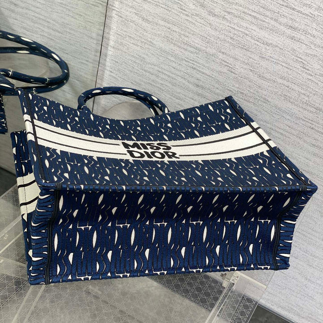 MISS LARGE TOTE 42 IN WHITE MIX DEEP COVE BLUE CANVAS