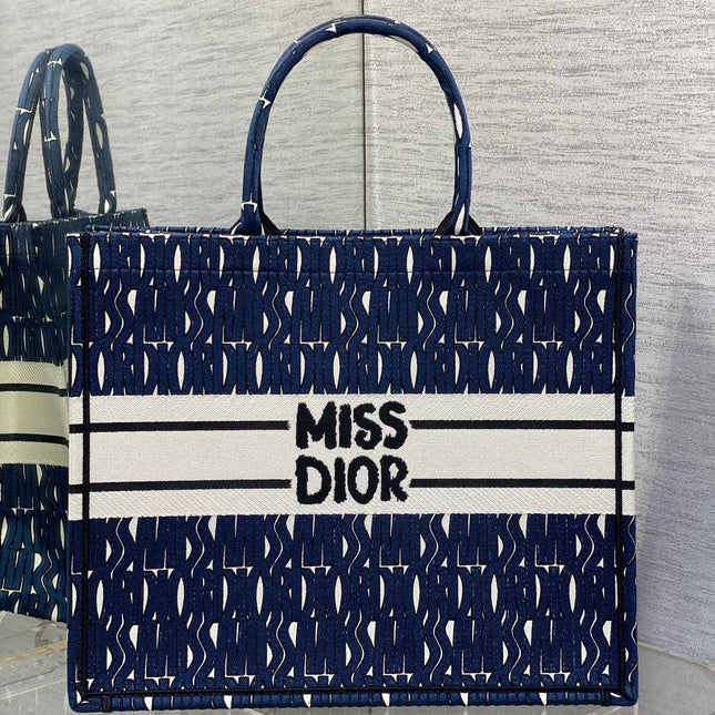 MISS LARGE TOTE 42 IN WHITE MIX DEEP COVE BLUE CANVAS