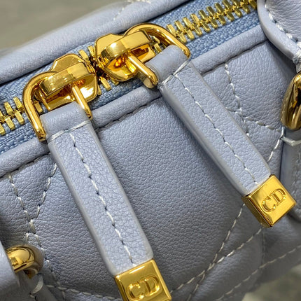 GROOVE MINI 17 BAG IN LIGHT BLUE LAMBSKIN