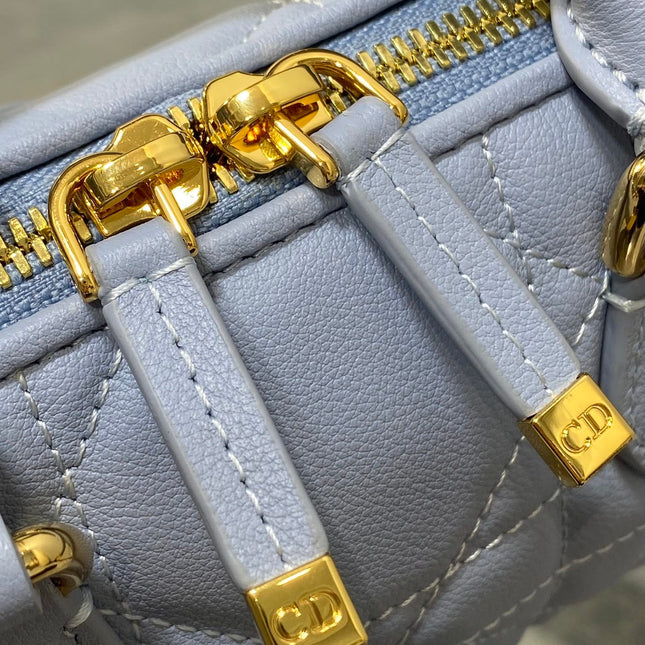 GROOVE MINI 17 BAG IN LIGHT BLUE LAMBSKIN