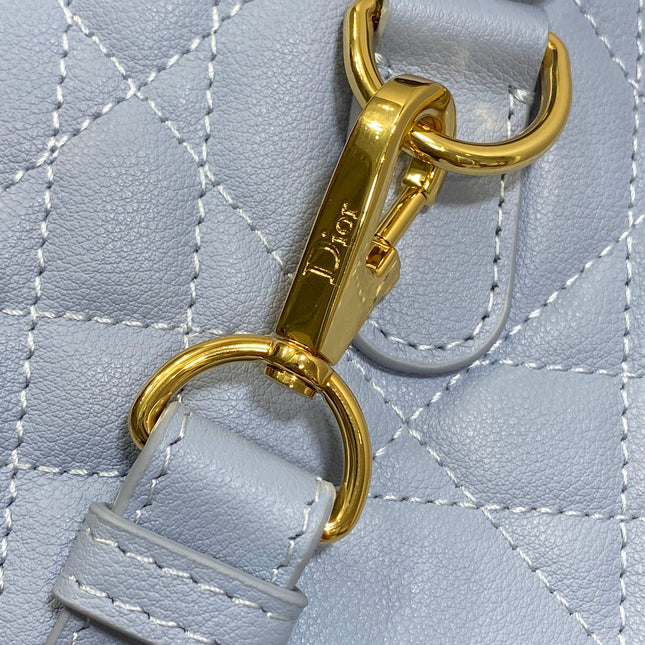 GROOVE 20 BAG IN LIGHT BLUE LAMBSKIN