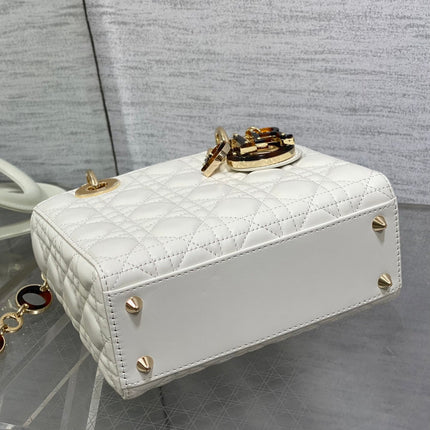 SMALL 20 LADY BAG IN WHITE MACROCANNAGE LAMBSKIN WITH GOLD HARDWARE