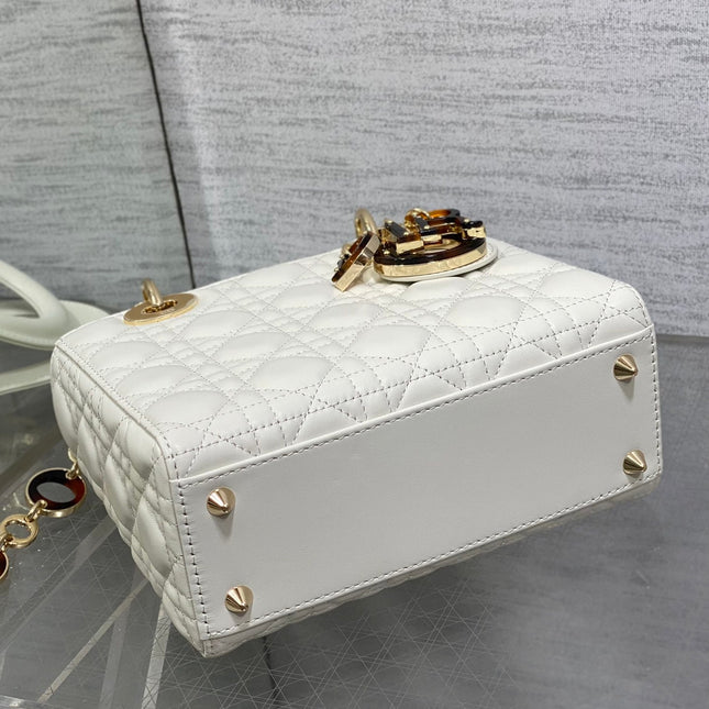 SMALL 20 LADY BAG IN WHITE MACROCANNAGE LAMBSKIN WITH GOLD HARDWARE