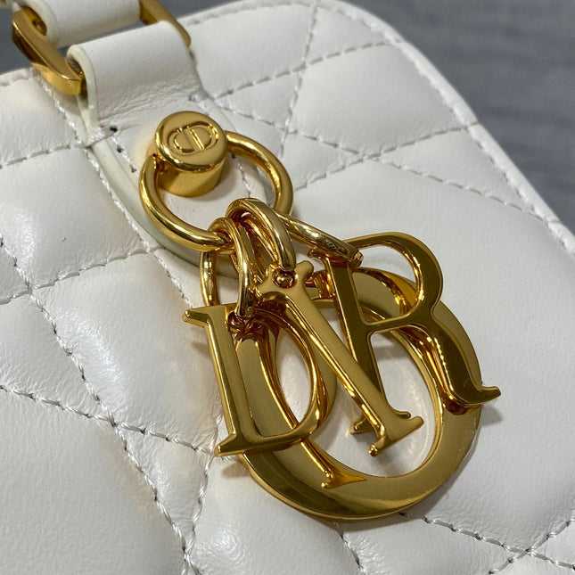 MINI GROOVE BAG 20 IN WHITE MACROCANNAGE LAMBSKIN 226485