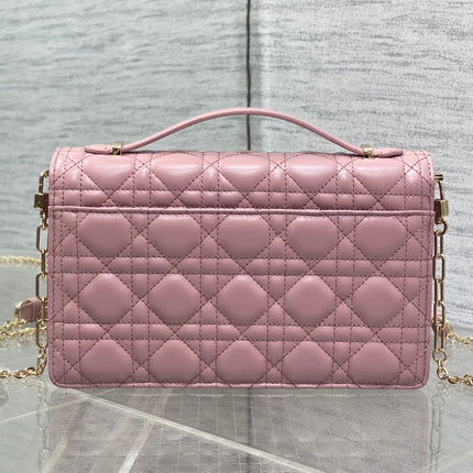 MINI BAG 24 IN ROSE PINK PATENT CANNAGE CALFSKIN