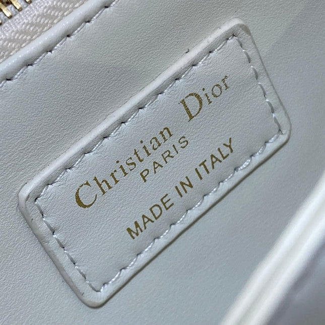 MINI BAG 24 IN WHITE CREAM PATENT CANNAGE CALFSKIN