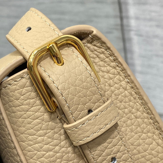 MEDIUM 27 BOBBY BAG IN TAN BEIGE LAMBSKIN