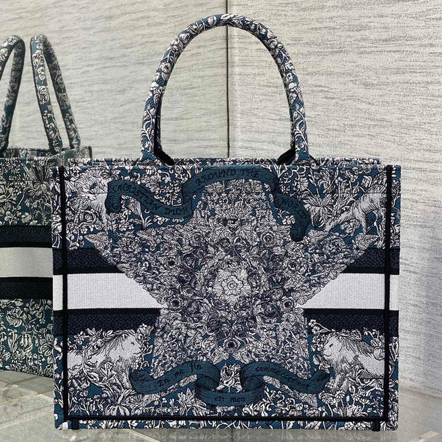 MEIDUM 36 BOOK TOTE IN BLACK CANVAS 226297