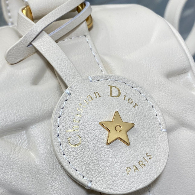 GROOVE 20 BAG IN WHITE CREAM MACROCANNAGE CALFSKIN WITH GOLD HARDWARE