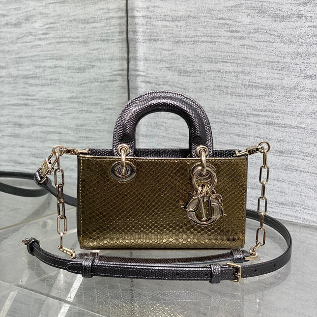 MEDIUM 16 LADY BAG IN GOLD METALLIC LAMBSKIN