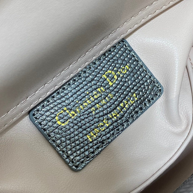 MEDIUM 16 LADY BAG IN GOLD METALLIC LAMBSKIN