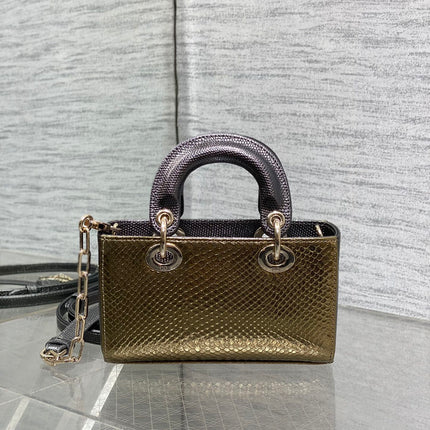 MEDIUM 16 LADY BAG IN GOLD METALLIC LAMBSKIN