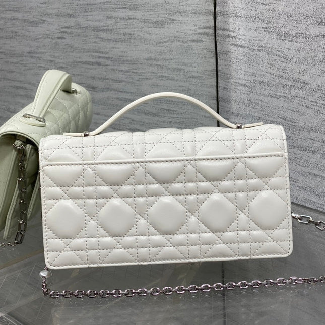 DIOR 25S DIOR TALK PHONE POUCH 21 IN WHITE CANNAGE LAMBSKIN SILVER HARDWARE