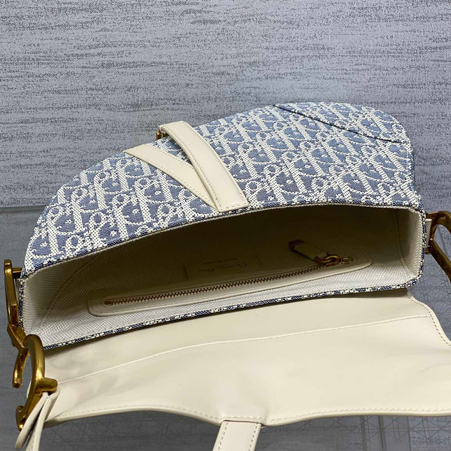 DIOR 25S SOFT SADDLE BAG 25 IN BLUE DIOR OBLIQUE CHAMBRAY AND IVORY SMOOTH CALFSKIN