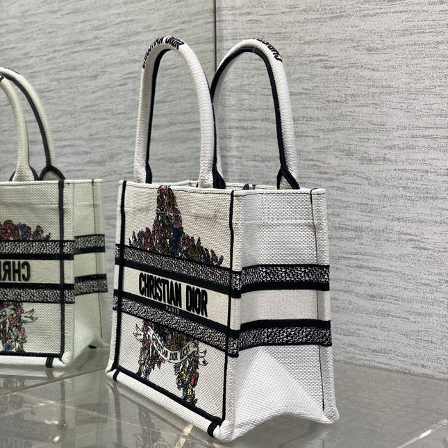 DIOR 25S LUCKY SMALL DIOR BOOK TOTE 26 IN WHITE MULTICOLOR DIOR STAR EMBROIDERY