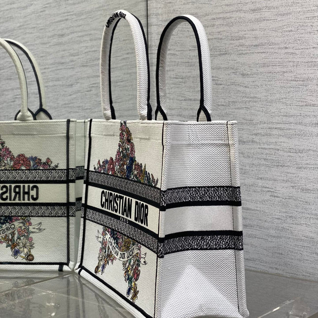 DIOR 25S LUCKY MEDIUM DIOR BOOK TOTE 36 IN WHITE MULTICOLOR DIOR STAR EMBROIDERY