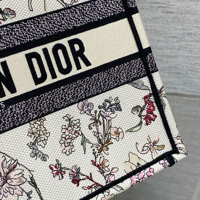 DIOR 25S MEDIUM BOOK TOTE 36 IN BEIGE CANVAS MILLEFIORI EMBROIDERY