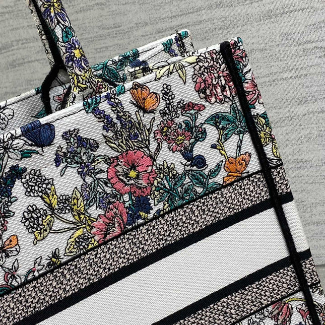 DIOR 25S LUCKY MEDIUM BOOK TOTE 36 IN MULTICOLOR COTTON FLOWERS CALENDAR ALLOVER EMBROIDERY
