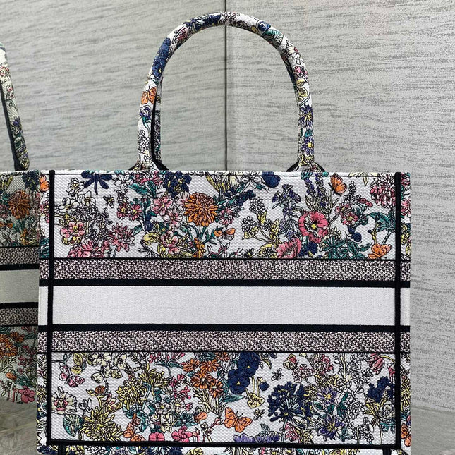 DIOR 25S LUCKY MEDIUM BOOK TOTE 36 IN MULTICOLOR COTTON FLOWERS CALENDAR ALLOVER EMBROIDERY