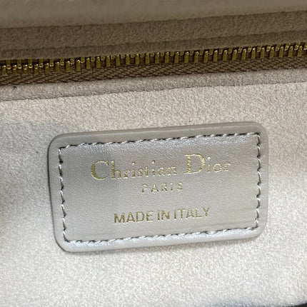 DIOR 25S MEDIUM LADY BAG 24 IN POWDER BEIGE CALFSKIN GOLD HARDWARE