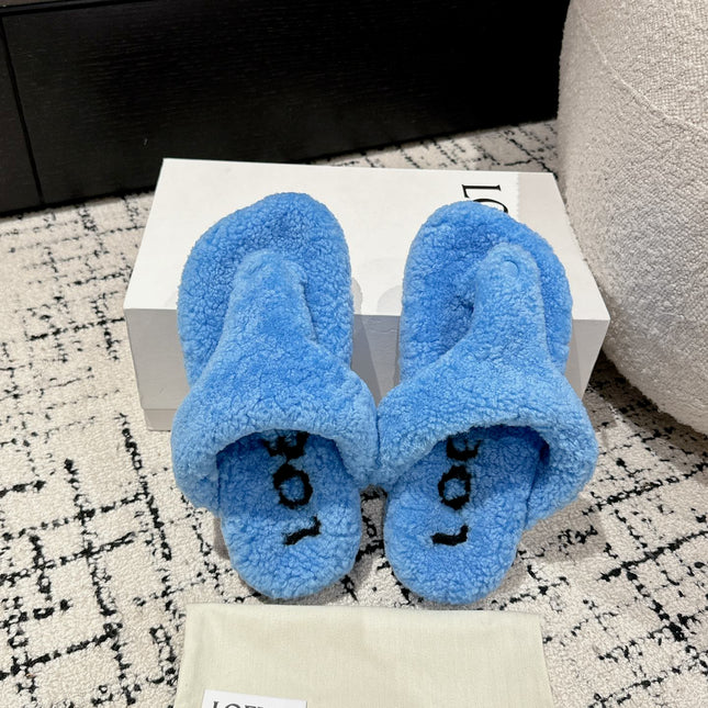 LW SHEARLING THONG SLIPPER IN LAPIS
