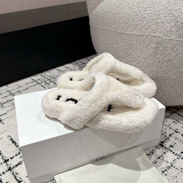 LW SHEARLING THONG SLIPPER IN WHITE
