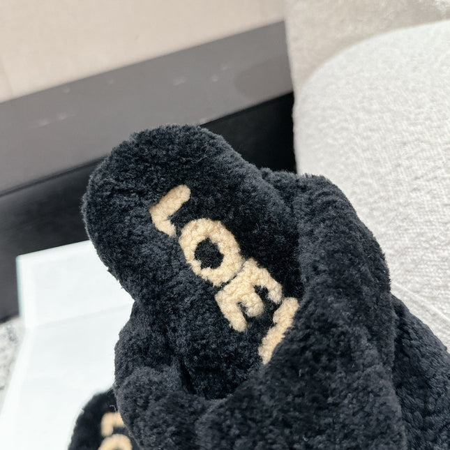 LW SHEARLING THONG SLIPPER IN BLACK