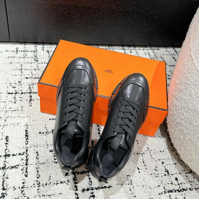 BOUNCING SNEAKER IN FULL BLACK CALFSKIN