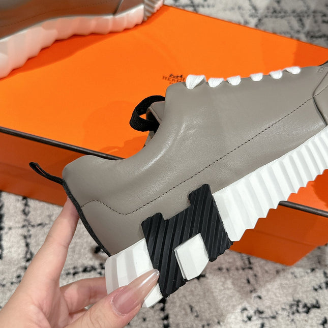 BOUNCING SNEAKER IN KHAKI BEIGE CALFSKIN