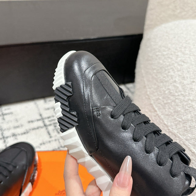 BOUNCING SNEAKER IN BLACK CALFSKIN